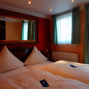 https://hotelschiff-perle-bremen.hotelsinbremen.net