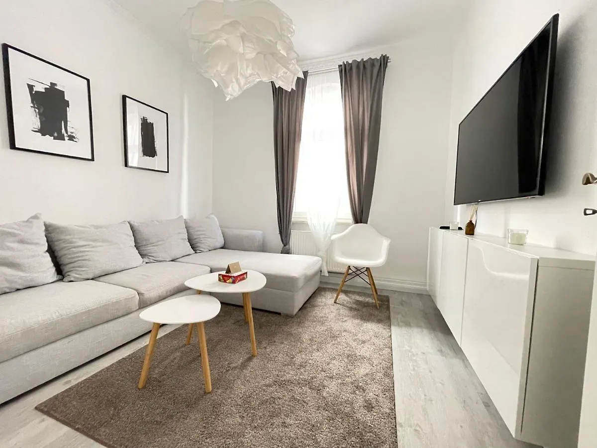 75Qm - 3 Rooms - Free Parking - Mallibase Apartments Hannover